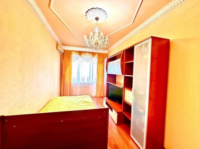 4 комн., 142 м², Монолитно-каркасный, Центр - район пл. Ленина 13