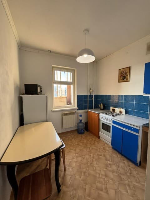 1 комн., 31 м², Блочный, Областная больница, рынок "Манньыаттаах" 4