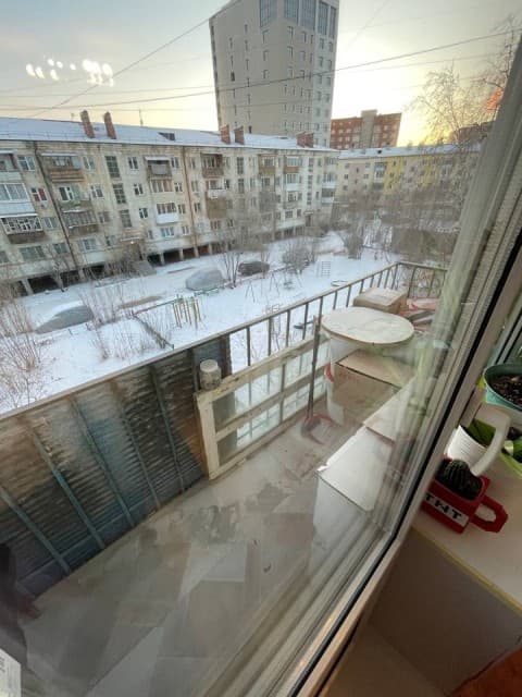 1 комн., 30 м², Блочный, ТЦ "Олонхо" 9