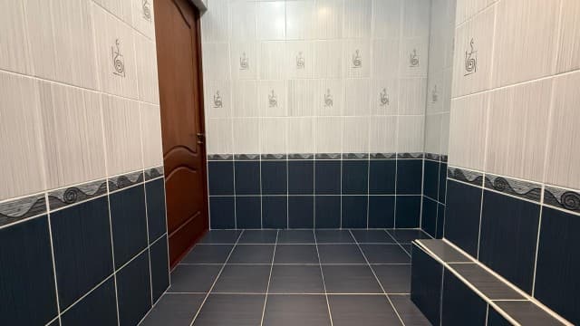 3 комн., 93 м², Инд. планировка, Сахацирк 17