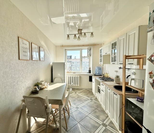 3 комн., 62 м², КПД, ТЦ "Олонхо" 2