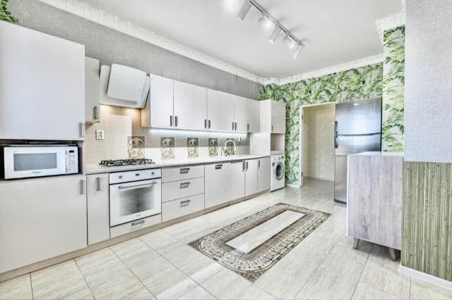 3 комн., 102 м², Инд. планировка, Сахацирк